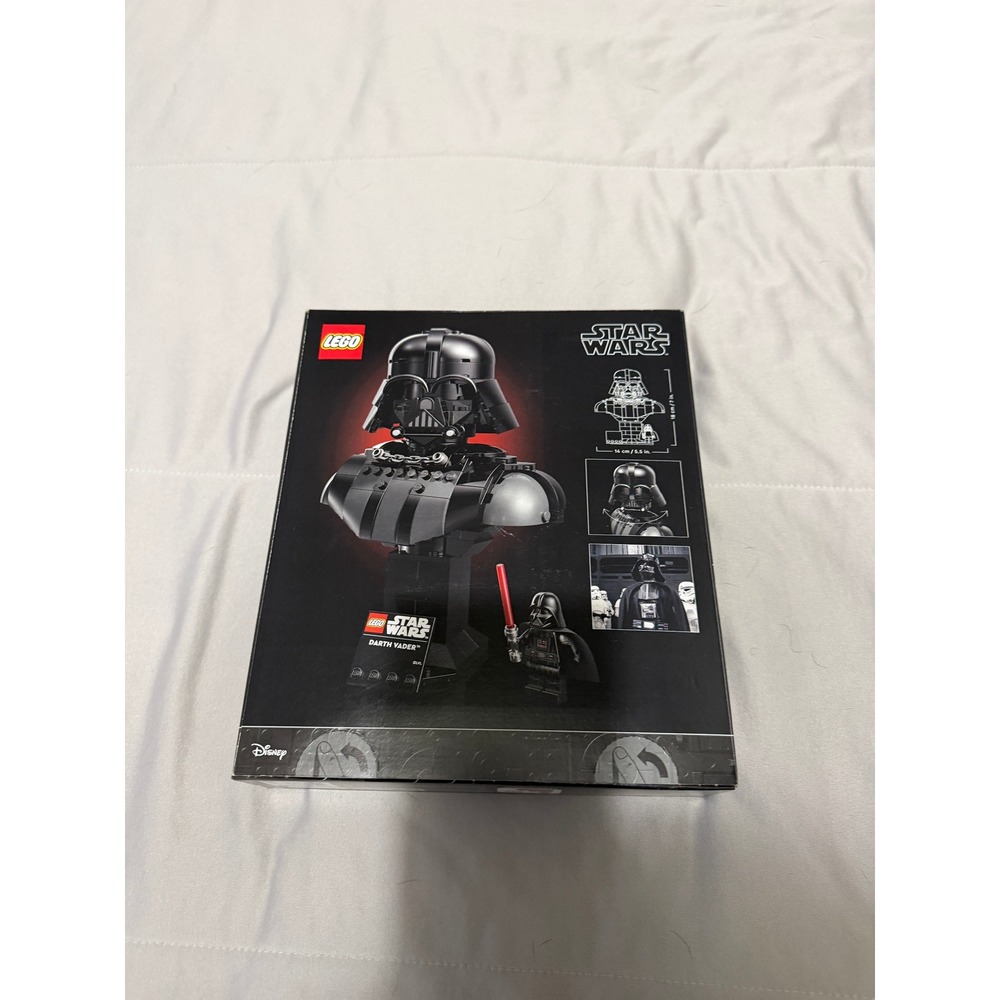 LEGO Star Wars Darth Vader Helmet 75439 Building Set 349 Pieces New Sealed - Picture 2 of 2